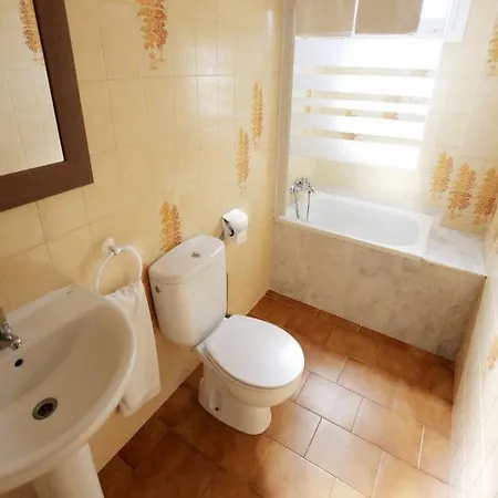 Hotel Nou Rocamar 2*